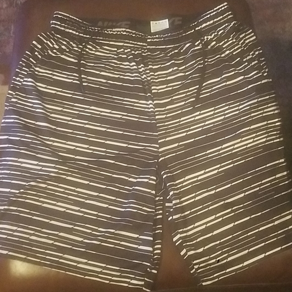 2x nike shorts